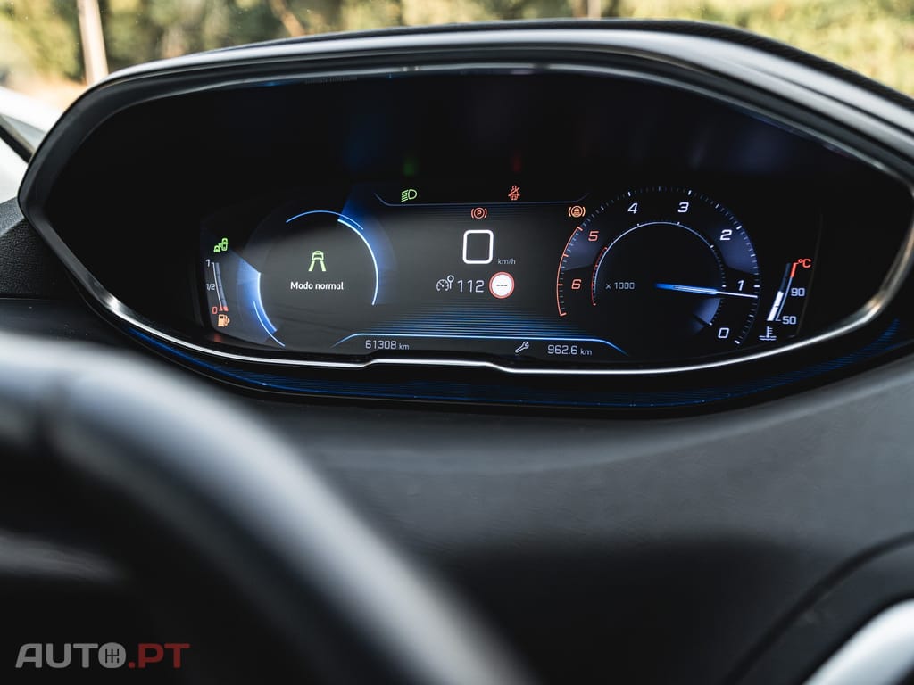 Peugeot 3008 1.5 BlueHDi Crossway