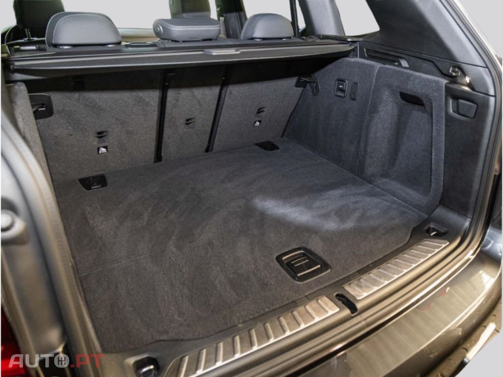 BMW iX3 I.V.A DEDUTIVEL 