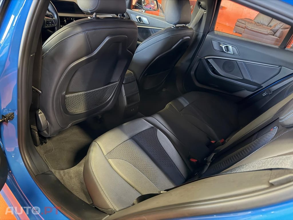BMW 116 d Pack Desportivo M