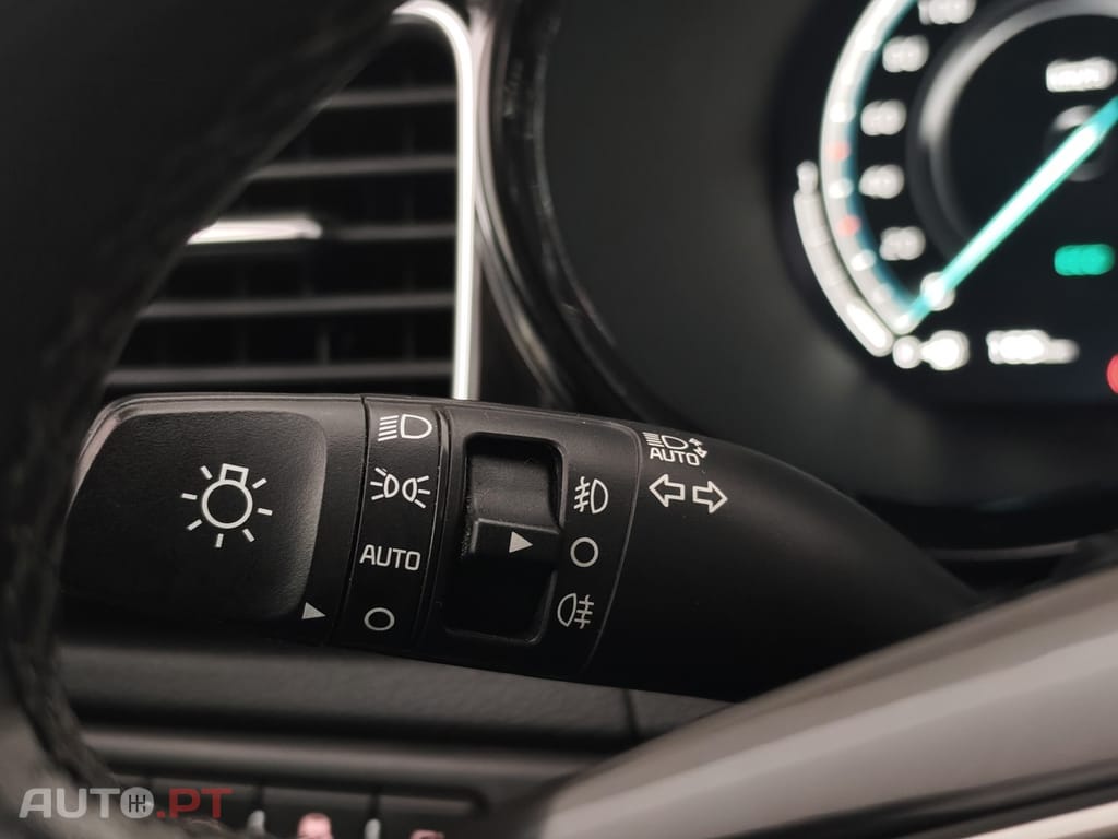 Kia Ceed SW 1.6 GDi PHEV Tech 6DCT