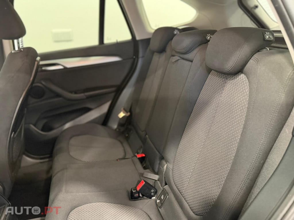 BMW X1 16 d sDrive Advantage