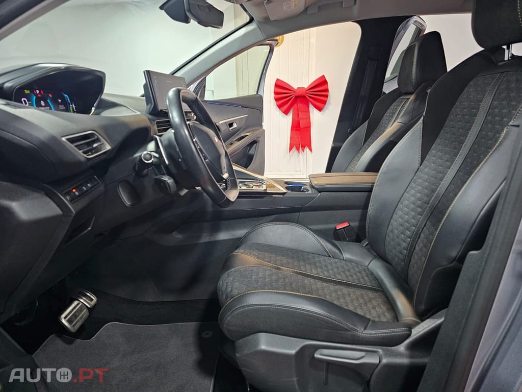 Peugeot 3008 1.6 Hybrid Allure Pack e-EAT8