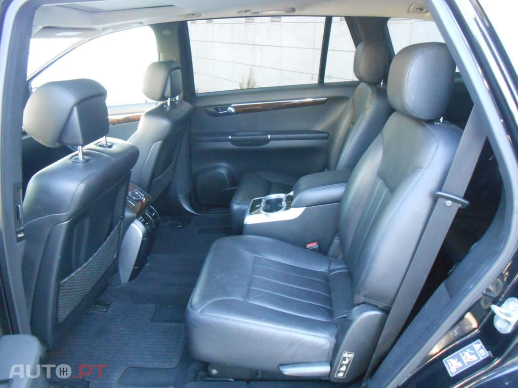 Mercedes-Benz R 320 4 MATIC