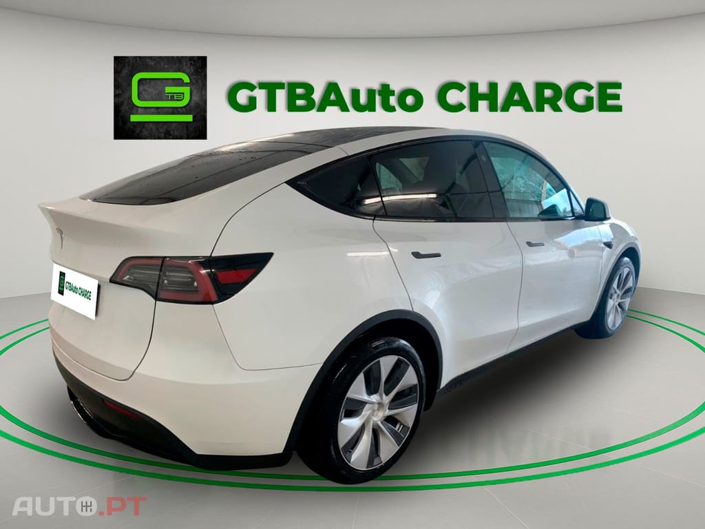 Tesla Model Y Standard Range RWD