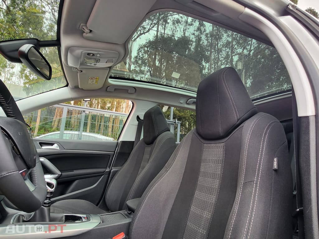 Peugeot 308 1.6 e-HDi Allure J17