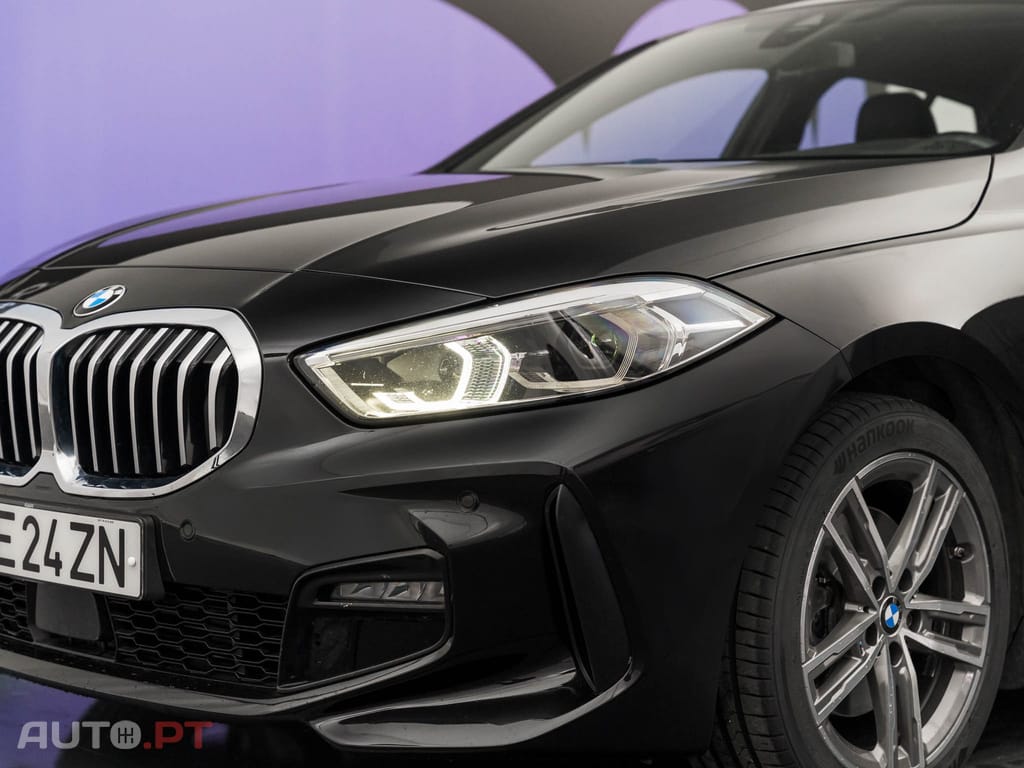 BMW 118 i Pack Desportivo M Auto
