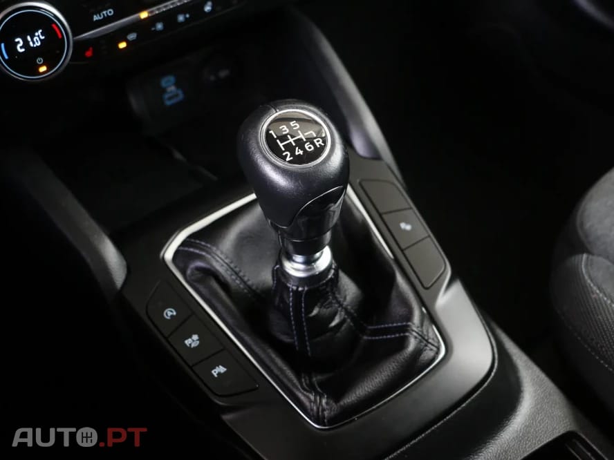 Ford Focus 1.0 EcoBoost MHEV Active