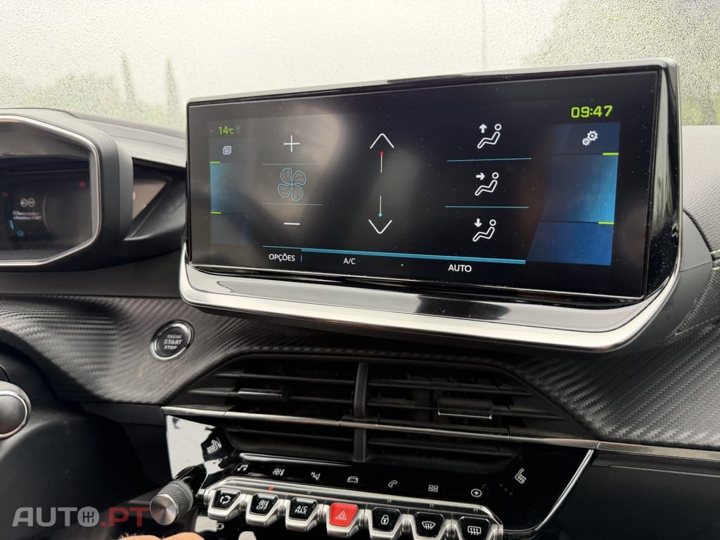Peugeot E-2008 54 kWh GT