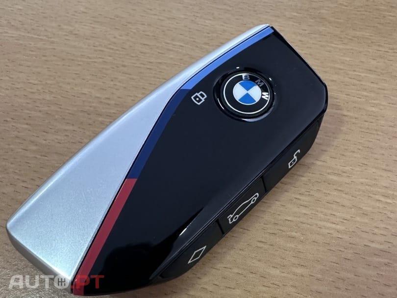 BMW iX1 xDrive30 Pack Desportivo M Pro