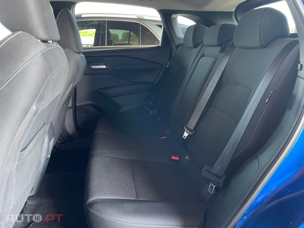 Nissan Qashqai 1.3 DIG-T N-Connecta LED+SKY