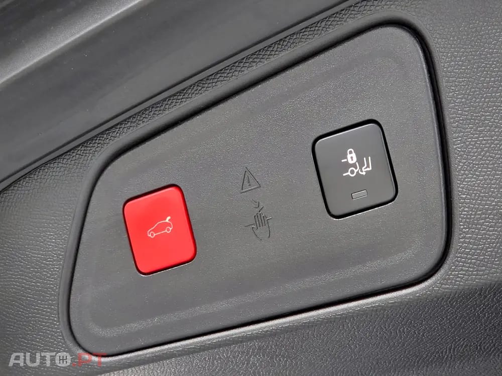 Peugeot 3008 1.6 Hybrid GT Pack e-EAT8