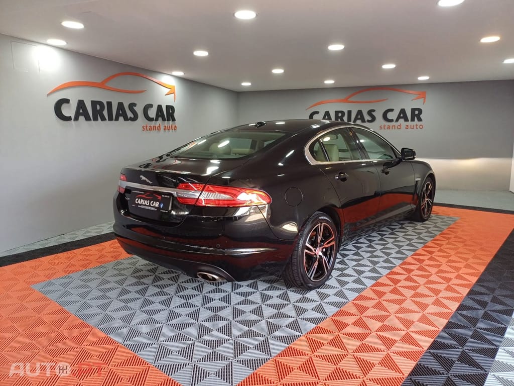 Jaguar XF 2.2 D Premium Luxury