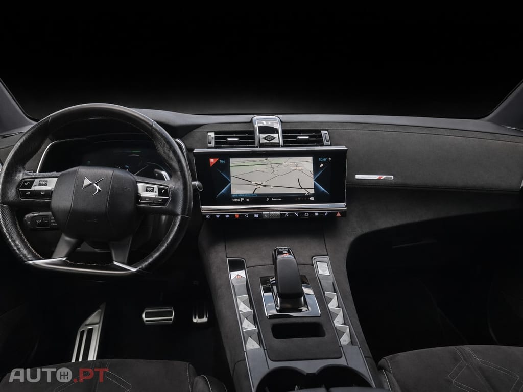 DS DS7 Crossback E-Tense Performance Line EAT8