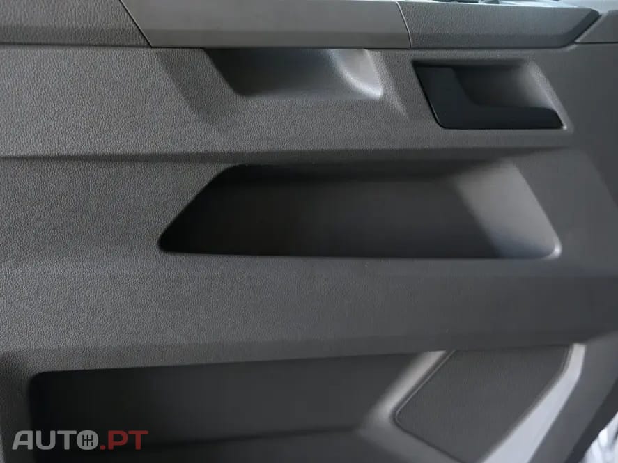 Volkswagen Caravelle 2.0 TDi CD Longa Extra AC