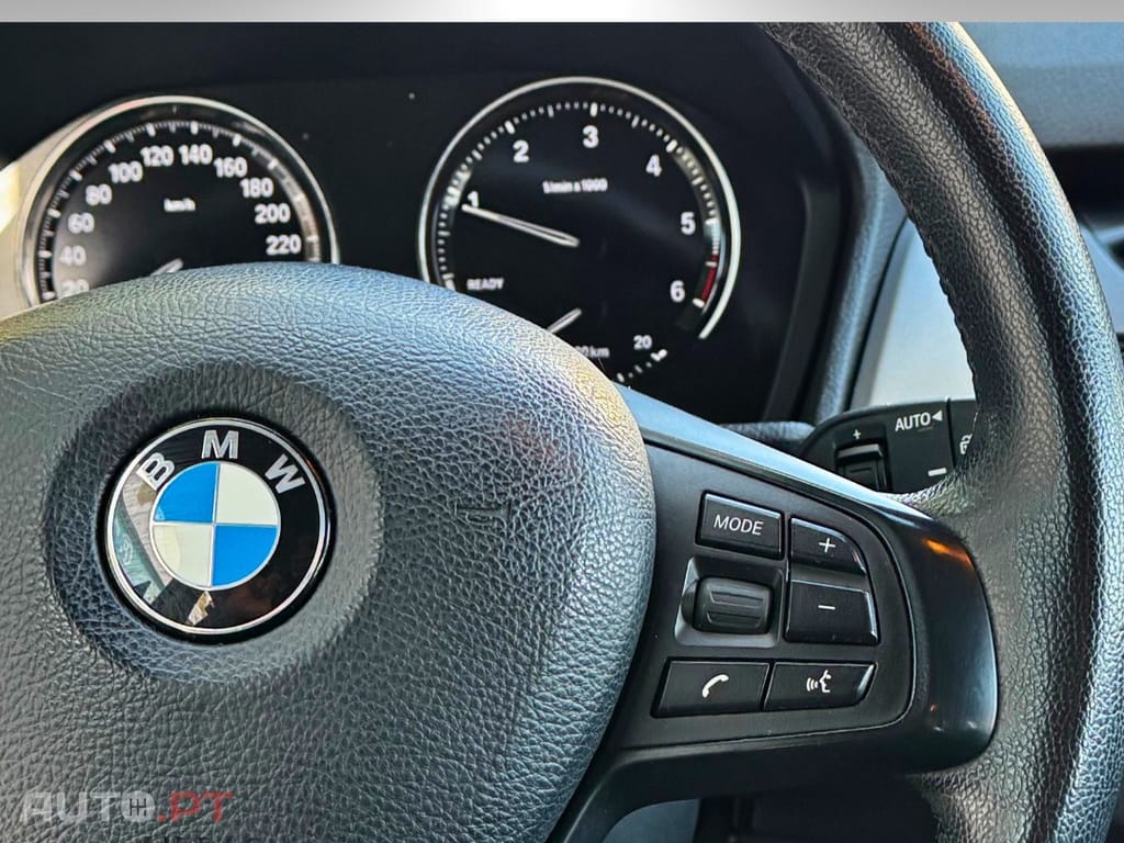 BMW 216 215d