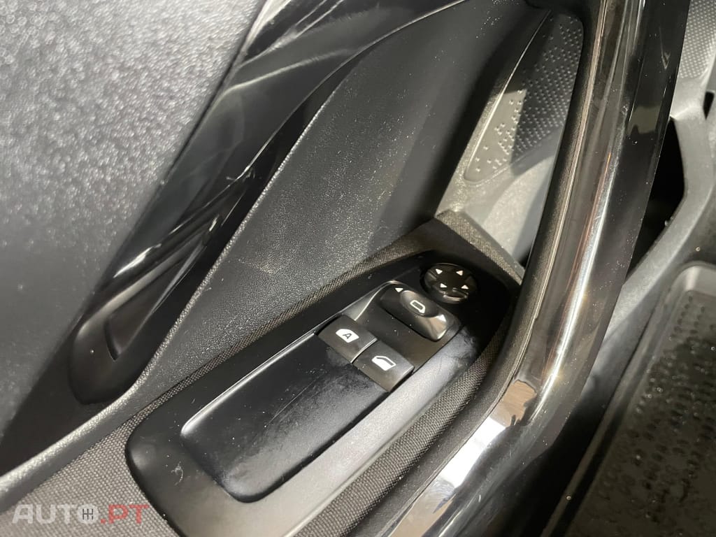 Peugeot 208 1.6 BlueHDi Allure