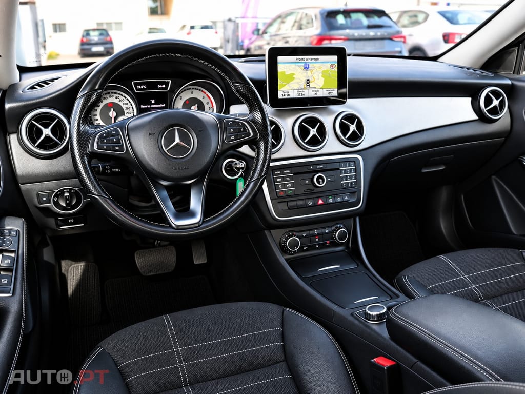 Mercedes-Benz CLA 220 CDi Urban Aut.111g