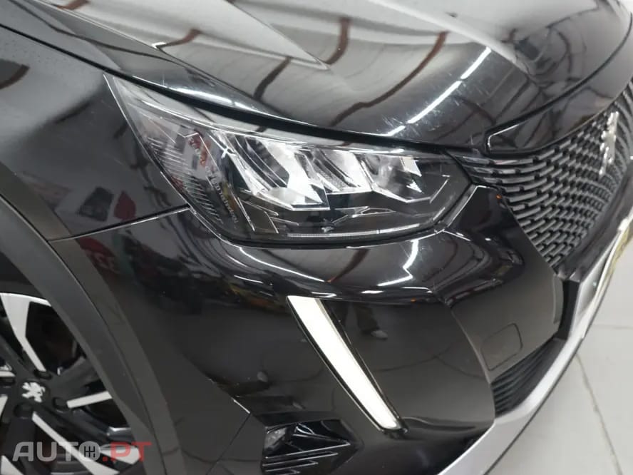 Peugeot 2008 1.2 PureTech Allure