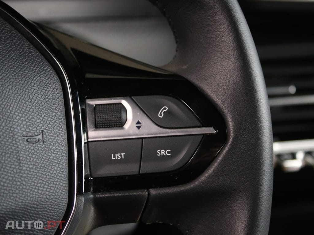 Peugeot 2008 1.2 Allure
