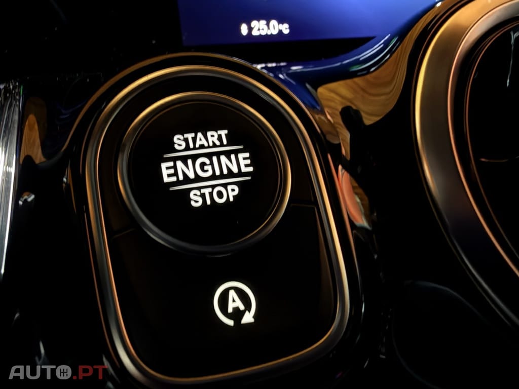 Mercedes-Benz GLA 180 7G-DCT Edition Progressive Line