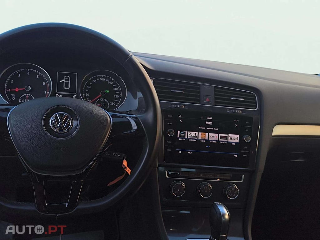 Volkswagen Golf 1.0 TSI BlueMotion DSG Trendline