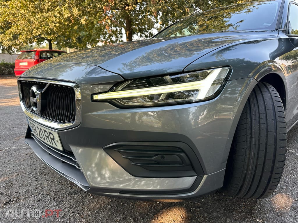 Volvo V60 2.0 D3 R-Design Geartronic