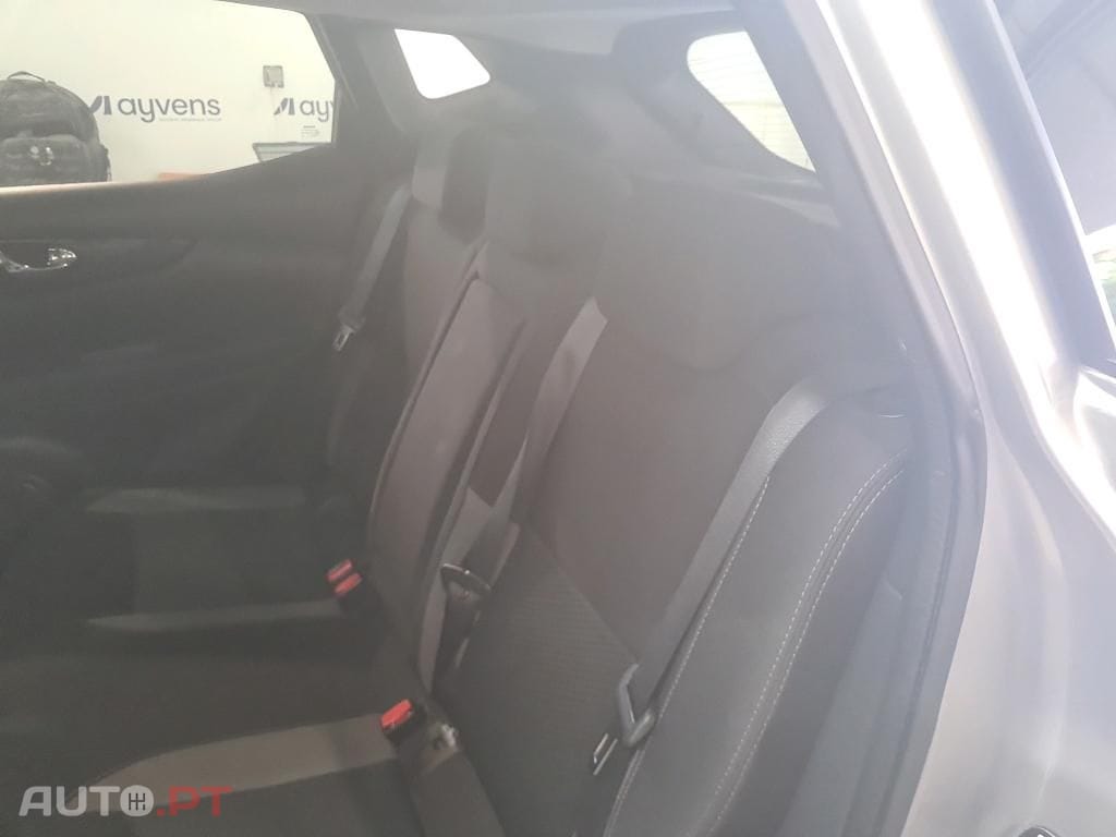 Nissan Qashqai 1.5 dCi N-Connecta J18