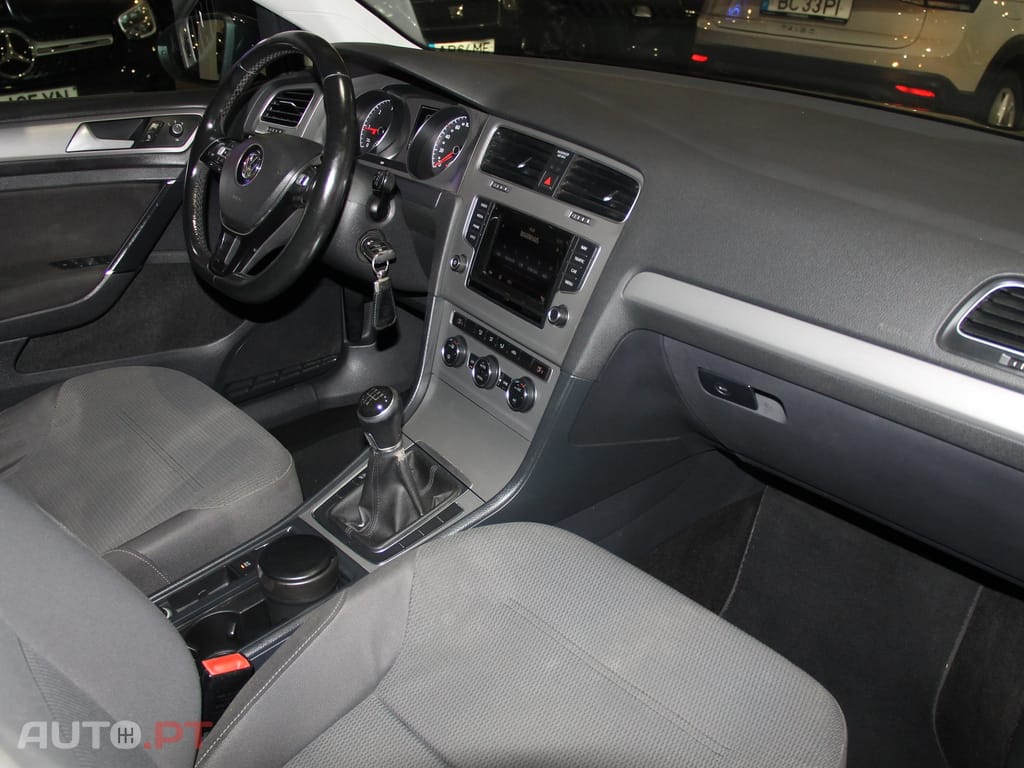 Volkswagen Golf 1.6 TDi Confortline