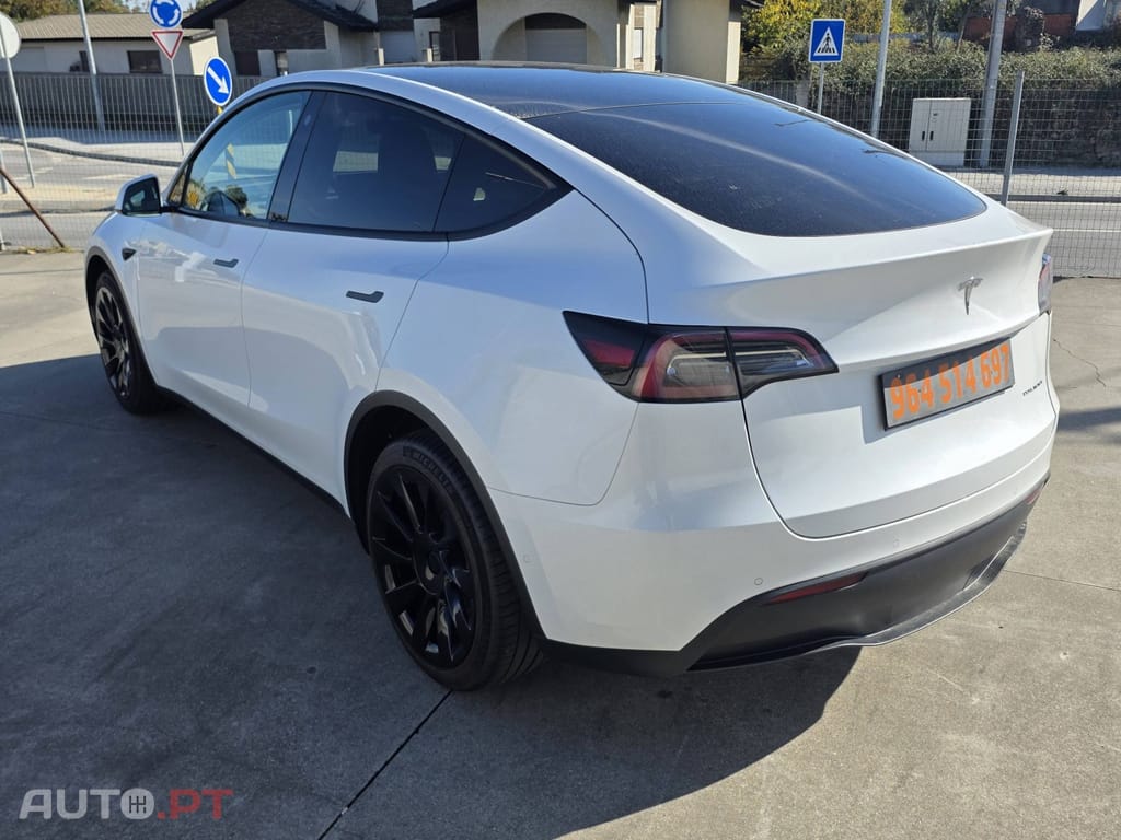 Tesla Model Y Long Range Dual Motor AWD