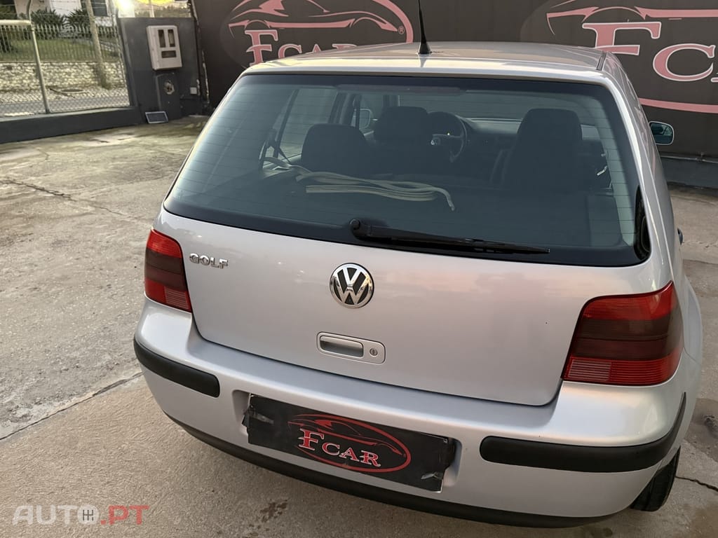 Volkswagen Golf 1.4 FSi Confortline