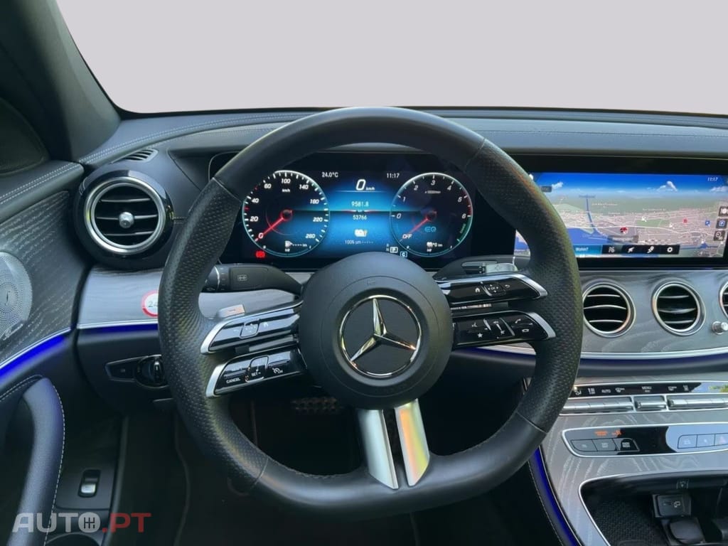 Mercedes-Benz E 300 de AMG-Line I.V.A DEDUTIVEL