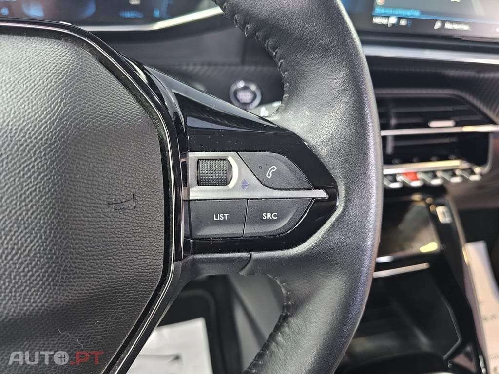 Peugeot 2008 1.2 PureTech Allure Pack