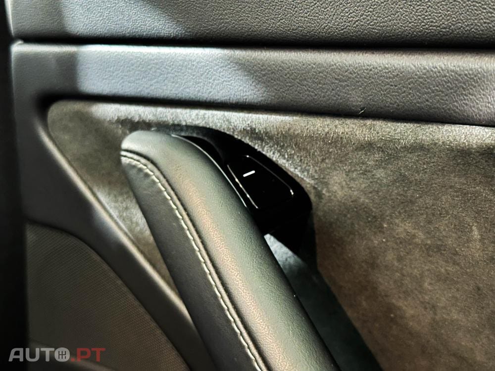 Tesla Model 3 Long-Range Dual Motor AWD