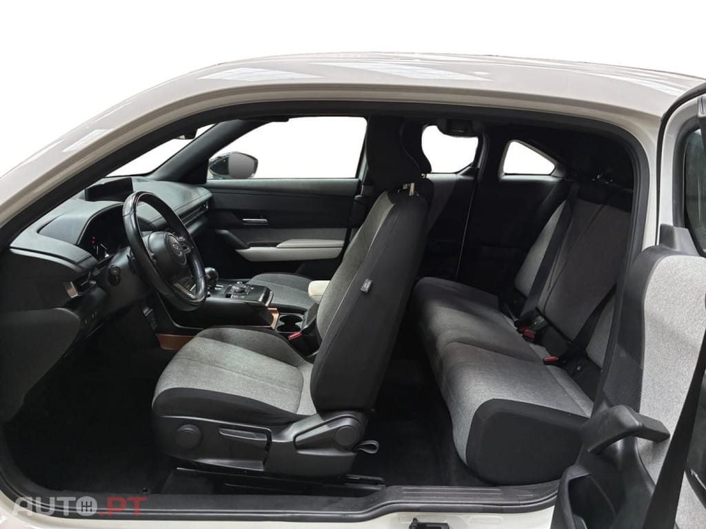 Mazda MX-30 e-Skyactiv Exclusive Line