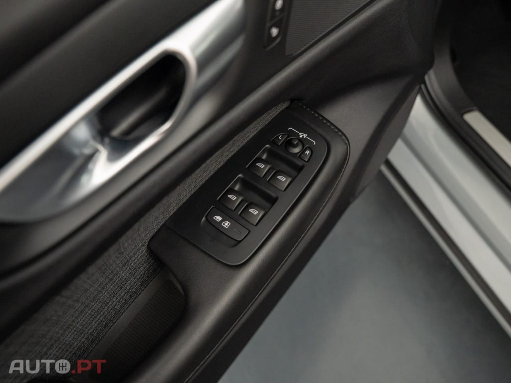 Volvo V60 2.0 T6 AWD TE Essential