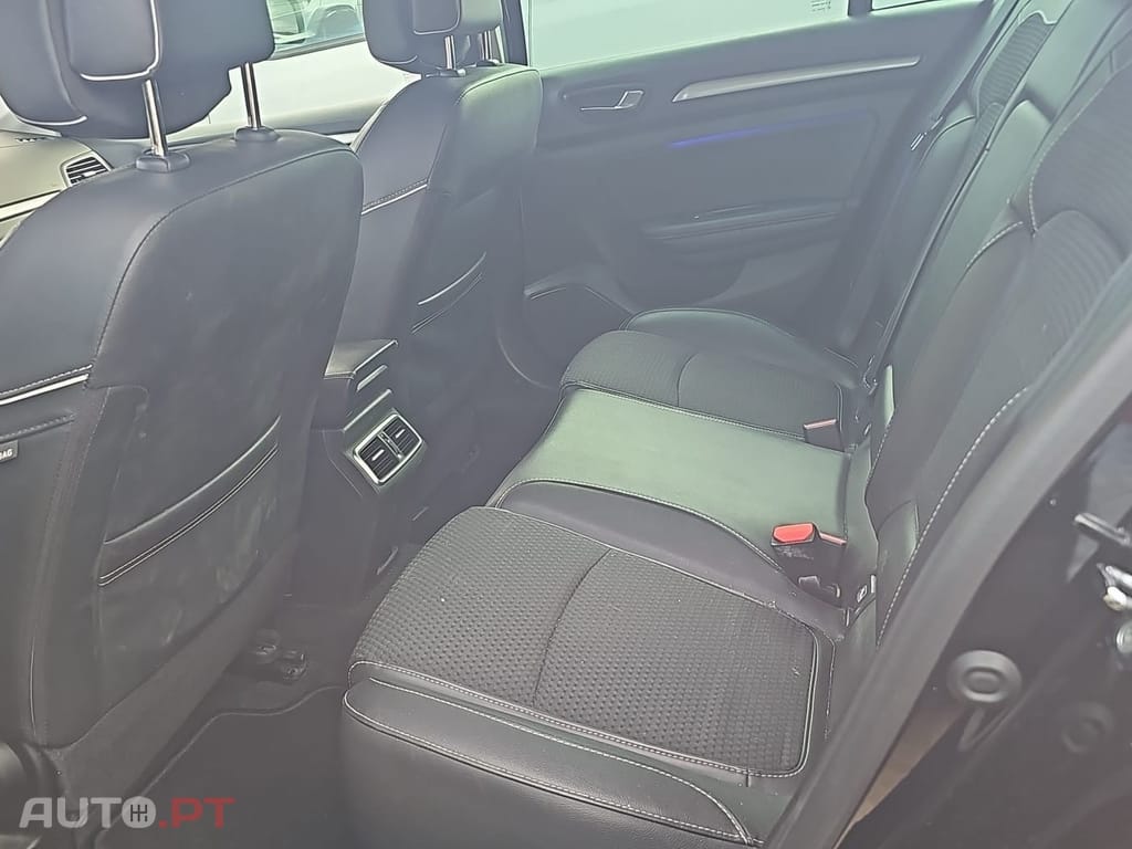Renault Mégane Sport Tourer 1.5 Blue dCi Bose Edition