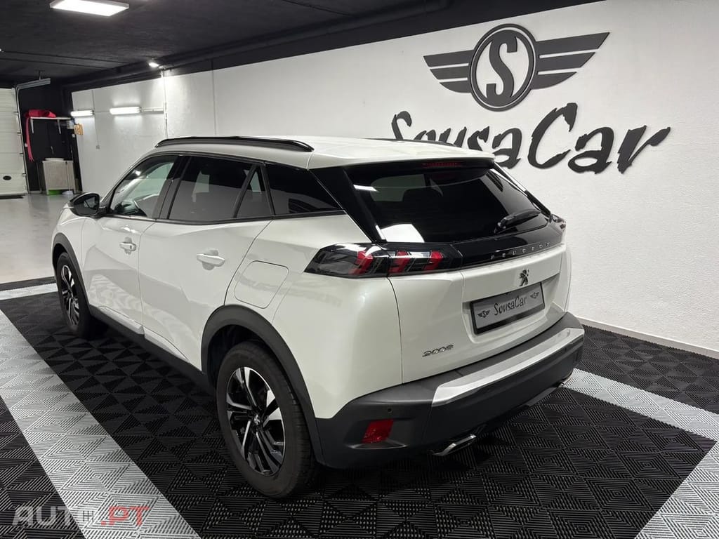 Peugeot 2008 PureTech 130 EAT8 Allure