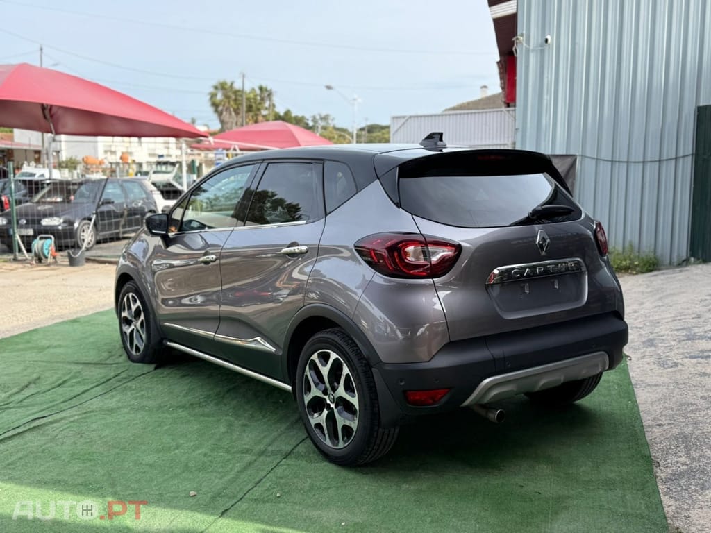 Renault Captur 1.2 TCe Initiale Paris