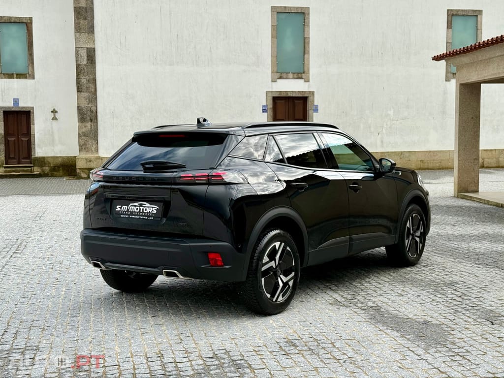 Peugeot 2008 1.2 PureTech GT EAT8