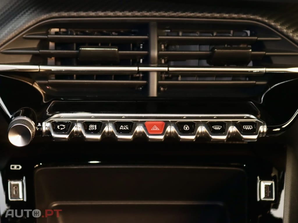 Peugeot 2008 1.2 PureTech Active Pack