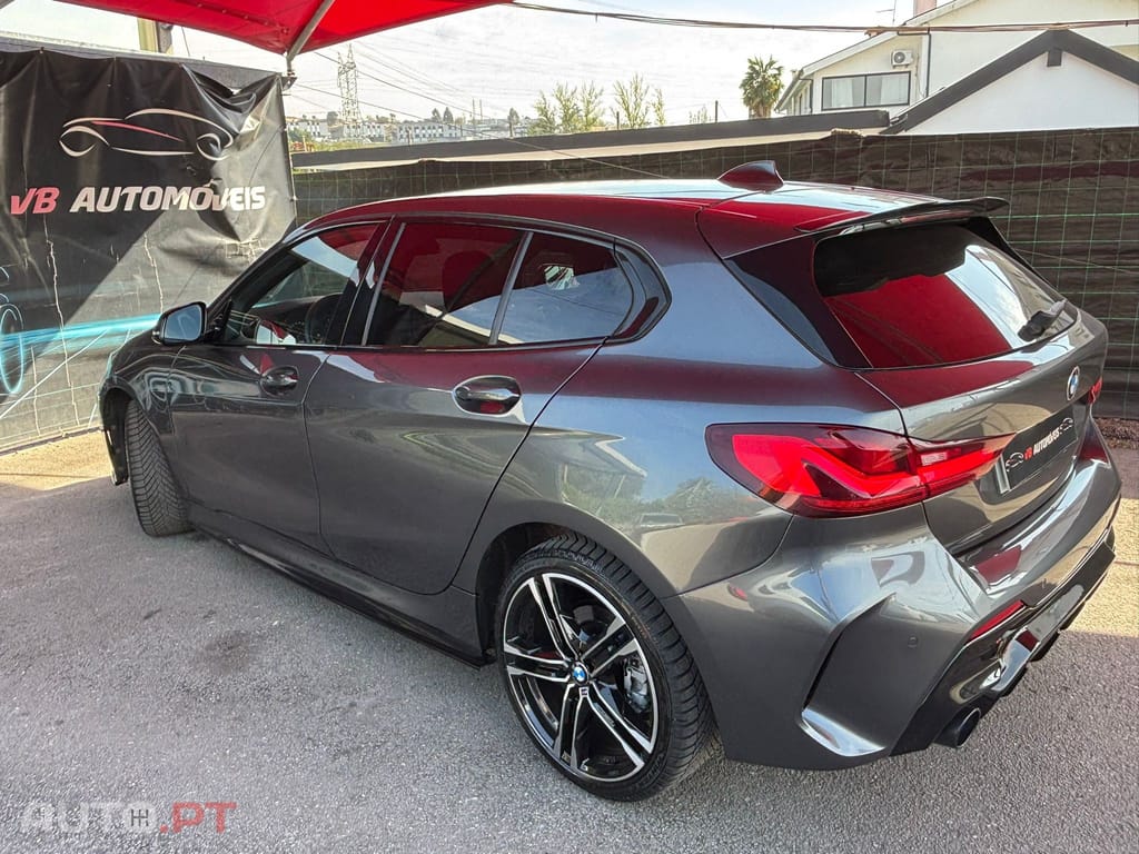 BMW 116 d Pack Desportivo M Auto
