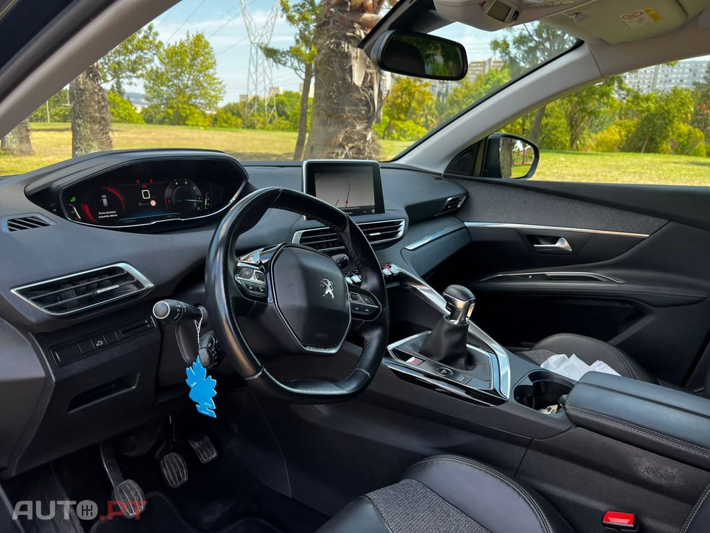 Peugeot 3008 1.5 BlueHDI