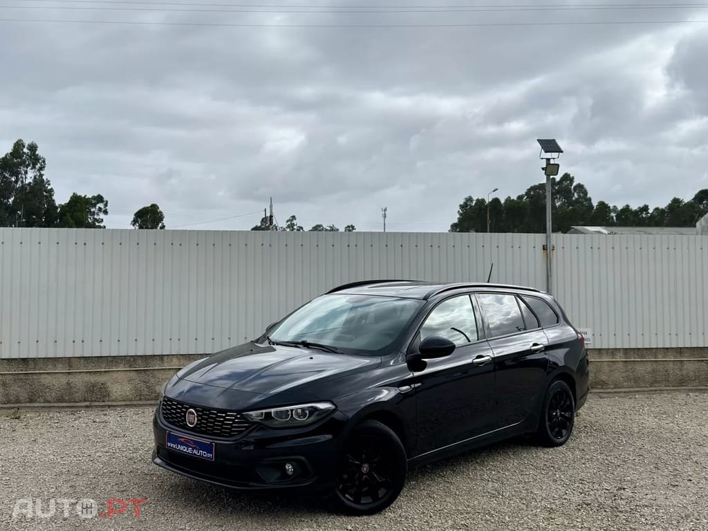 Fiat Tipo 1.3 M-Jet Lounge Tech