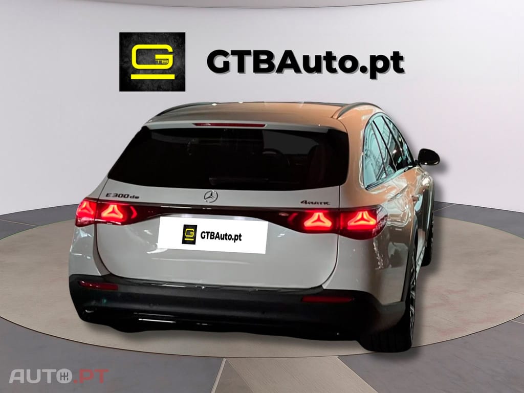 Mercedes-Benz E 300 I.V.A DEDUTIVEL de T 4M AMG