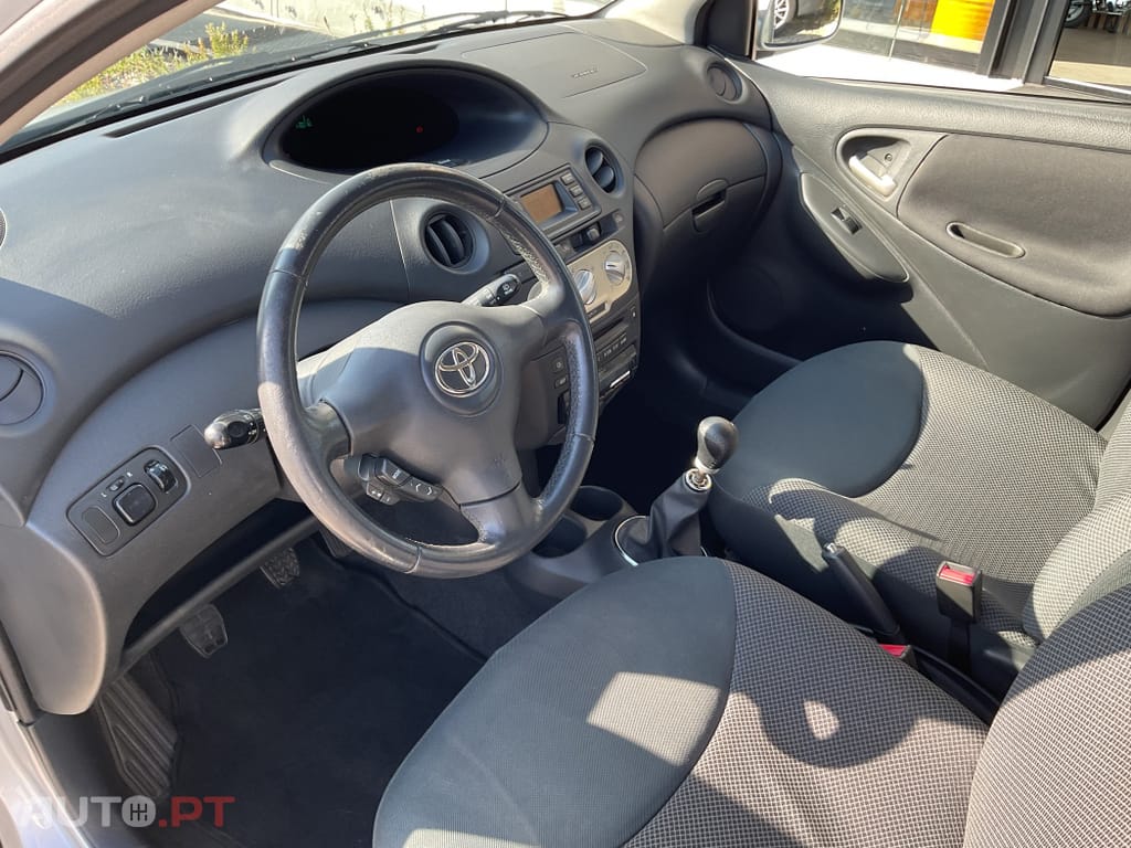 Toyota Yaris 1.0 In-Pack