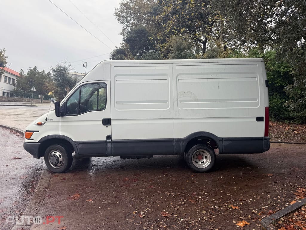 Iveco Daily 35C13 2.8 126CV 2002 175MILKM REAIS