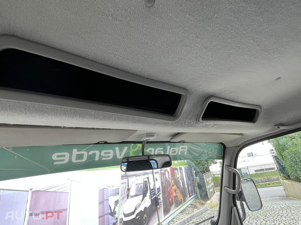 Toyota Dyna 3.0 - 144 CV  BASCULA TRILATERAL