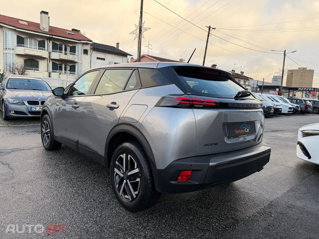 Peugeot 2008 1.2 PureTech Style