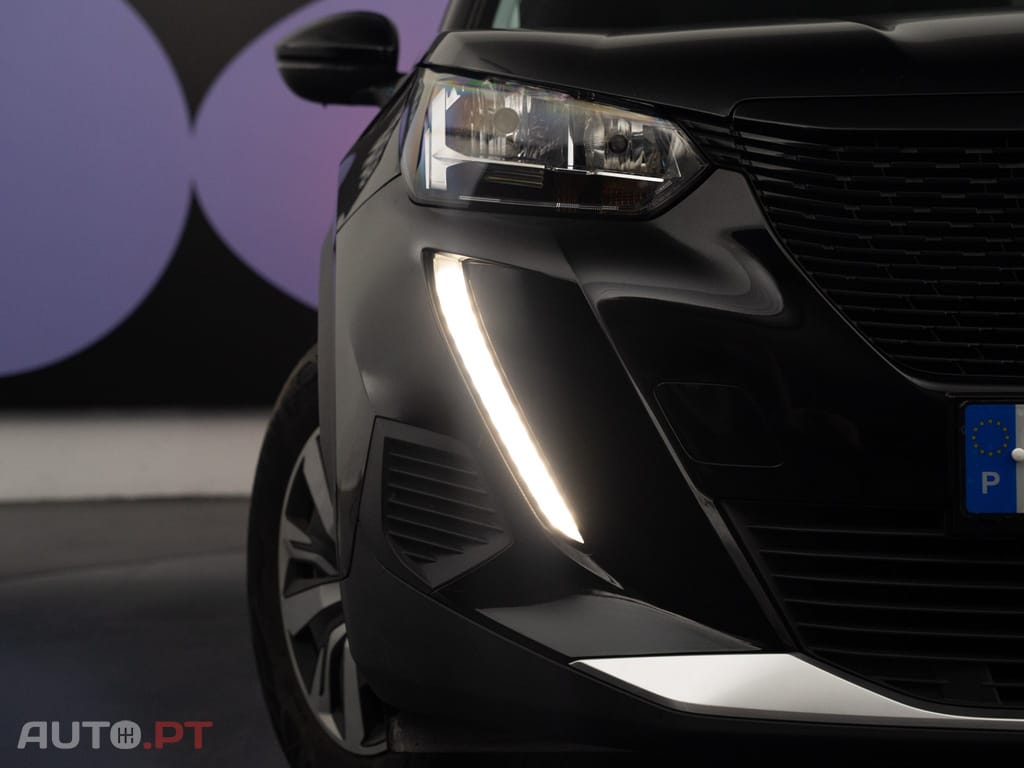 Peugeot E-2008 50 kWh Active Pack