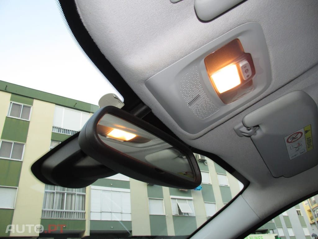 Peugeot 208 1.6 BlueHDi Style